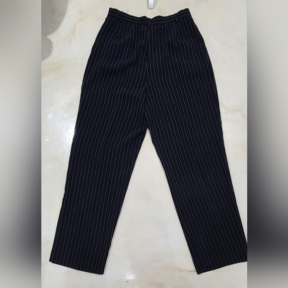 Pin stripe black pants size 10 - Picture 2 of 4